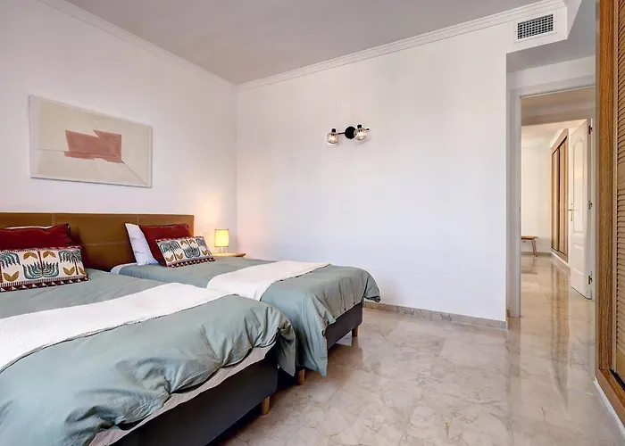 Santa Maria Elviria Golf Penthouse With Large Private Terrace And Sea Views -029 Apartmán Marbella
