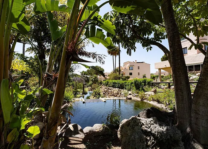 Santa Maria Elviria Golf Penthouse With Large Private Terrace And Sea Views -029 * Marbella