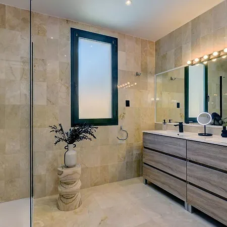 Santa Maria Elviria Golf Penthouse With Large Private Terrace And Sea Views -029 * מארבלה