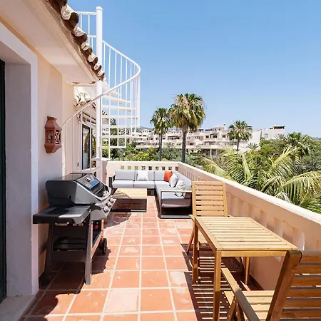029 Santa Maria Elviria Golf Sea Views Penthouse, Private Terrace Lejlighed Marbella