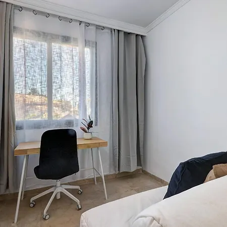 Santa Maria Elviria Golf Penthouse With Large Private Terrace And Sea Views -029