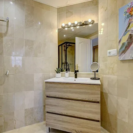 Santa Maria Elviria Golf Penthouse With Large Private Terrace And Sea Views -029 Marbellac