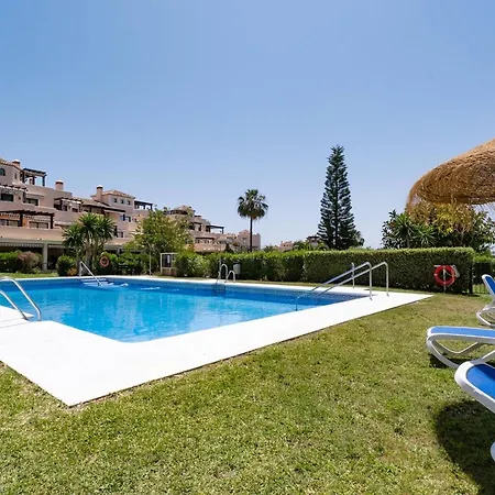 029 Santa Maria Elviria Golf Sea Views Penthouse, Private Terrace 公寓 马尔韦利亚