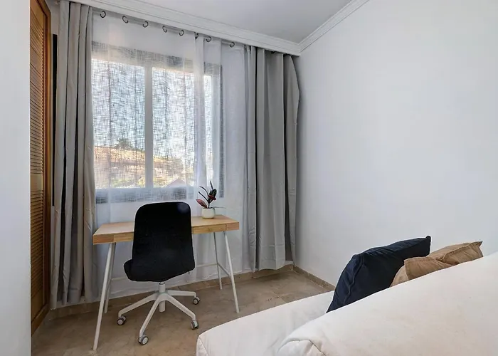 Santa Maria Elviria Golf Penthouse With Large Private Terrace And Sea Views -029 *