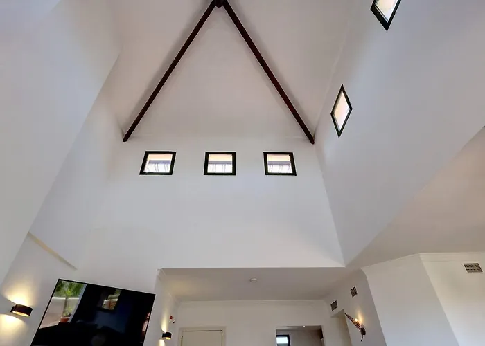 Apartamento Santa Maria Elviria Golf Penthouse With Large Private Terrace And Sea Views -029