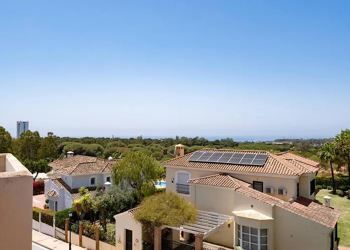 Santa Maria Elviria Golf Penthouse With Large Private Terrace And Sea Views -029 *