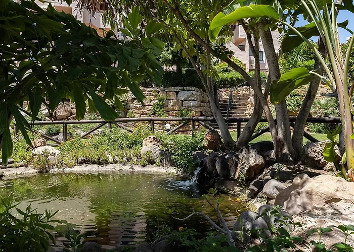 Santa Maria Elviria Golf Penthouse With Large Private Terrace And Sea Views -029 Apartamento Marbella