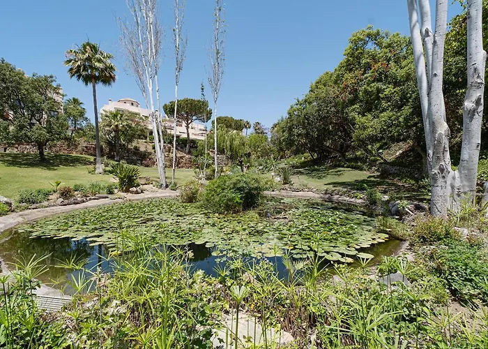 Santa Maria Elviria Golf Penthouse With Large Private Terrace And Sea Views -029 * Marbella