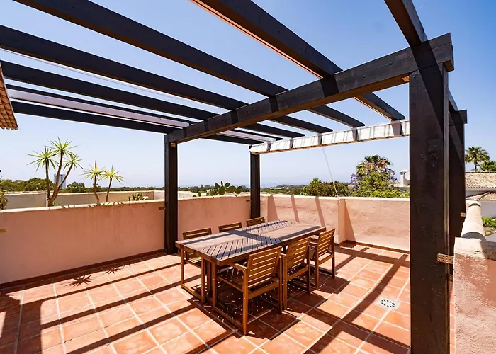 Santa Maria Elviria Golf Penthouse With Large Private Terrace And Sea Views -029 Marbella