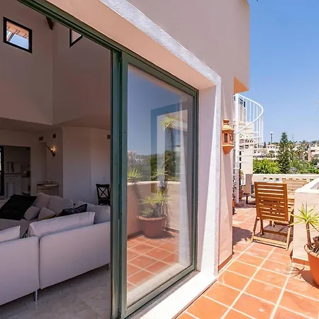 Santa Maria Elviria Golf Penthouse With Large Private Terrace And Sea Views -029 * Marbella