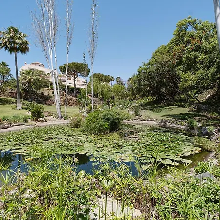 Apartmán Santa Maria Elviria Golf Penthouse With Large Private Terrace And Sea Views -029