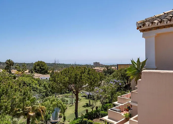 Santa Maria Elviria Golf Penthouse With Large Private Terrace And Sea Views -029 Апартаменти *