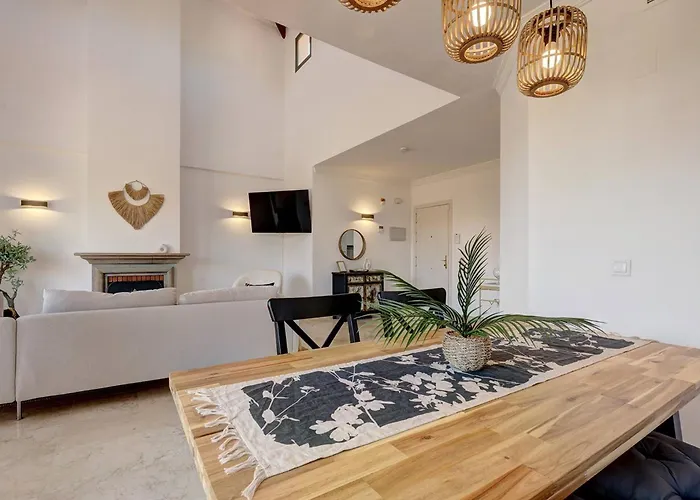 Santa Maria Elviria Golf Penthouse With Large Private Terrace And Sea Views -029 Апартаменти