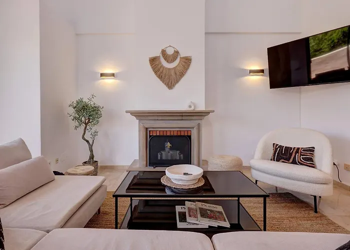 Santa Maria Elviria Golf Penthouse With Large Private Terrace And Sea Views -029 Апартаменти *